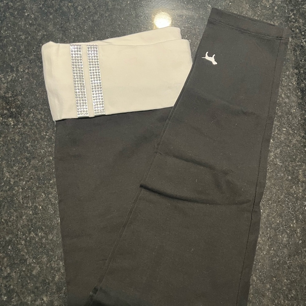 3 pair of PINK VS leggings!